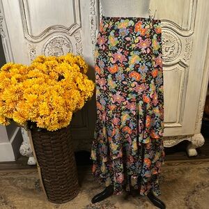 Simply Gorgeous Dark Floral Tiered Hem Maxi skirt Boho Prairie CottageCore S/10